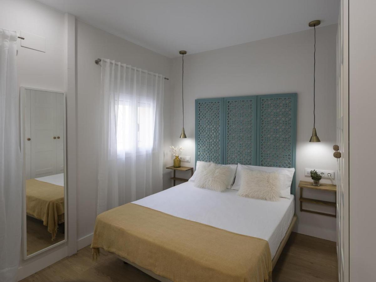 Beautiful Blue Triana Apartment セビリア エクステリア 写真