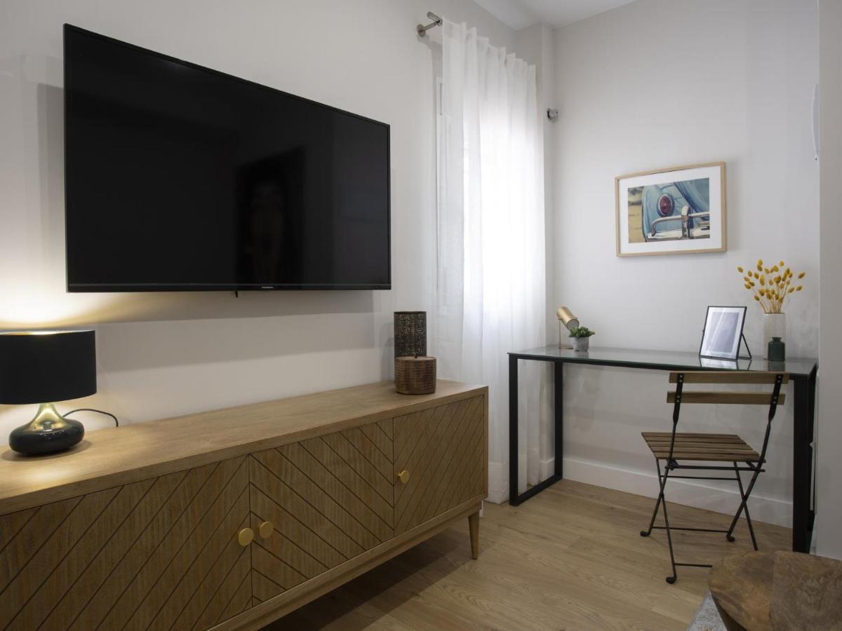 Beautiful Blue Triana Apartment セビリア エクステリア 写真
