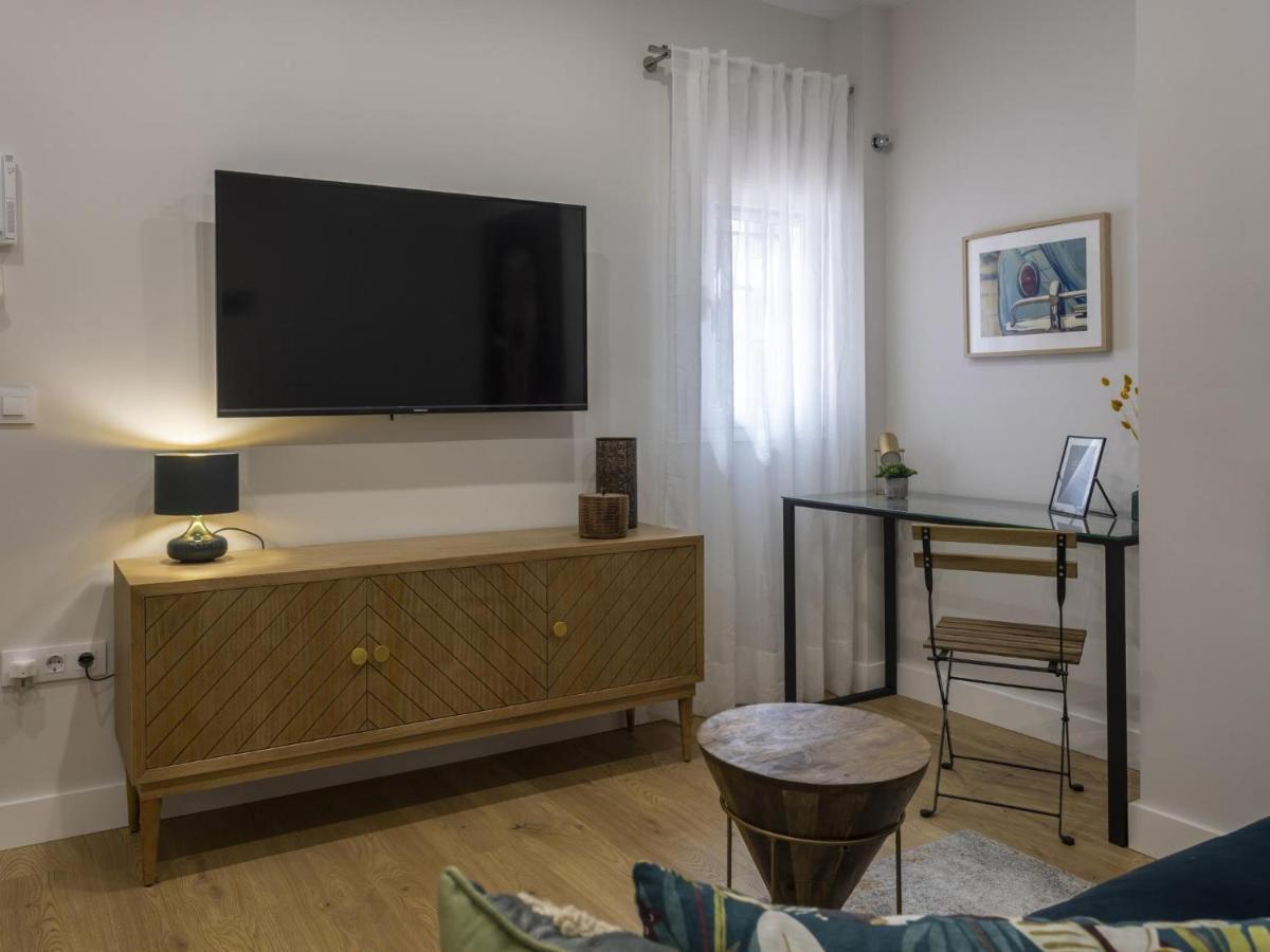 Beautiful Blue Triana Apartment セビリア エクステリア 写真
